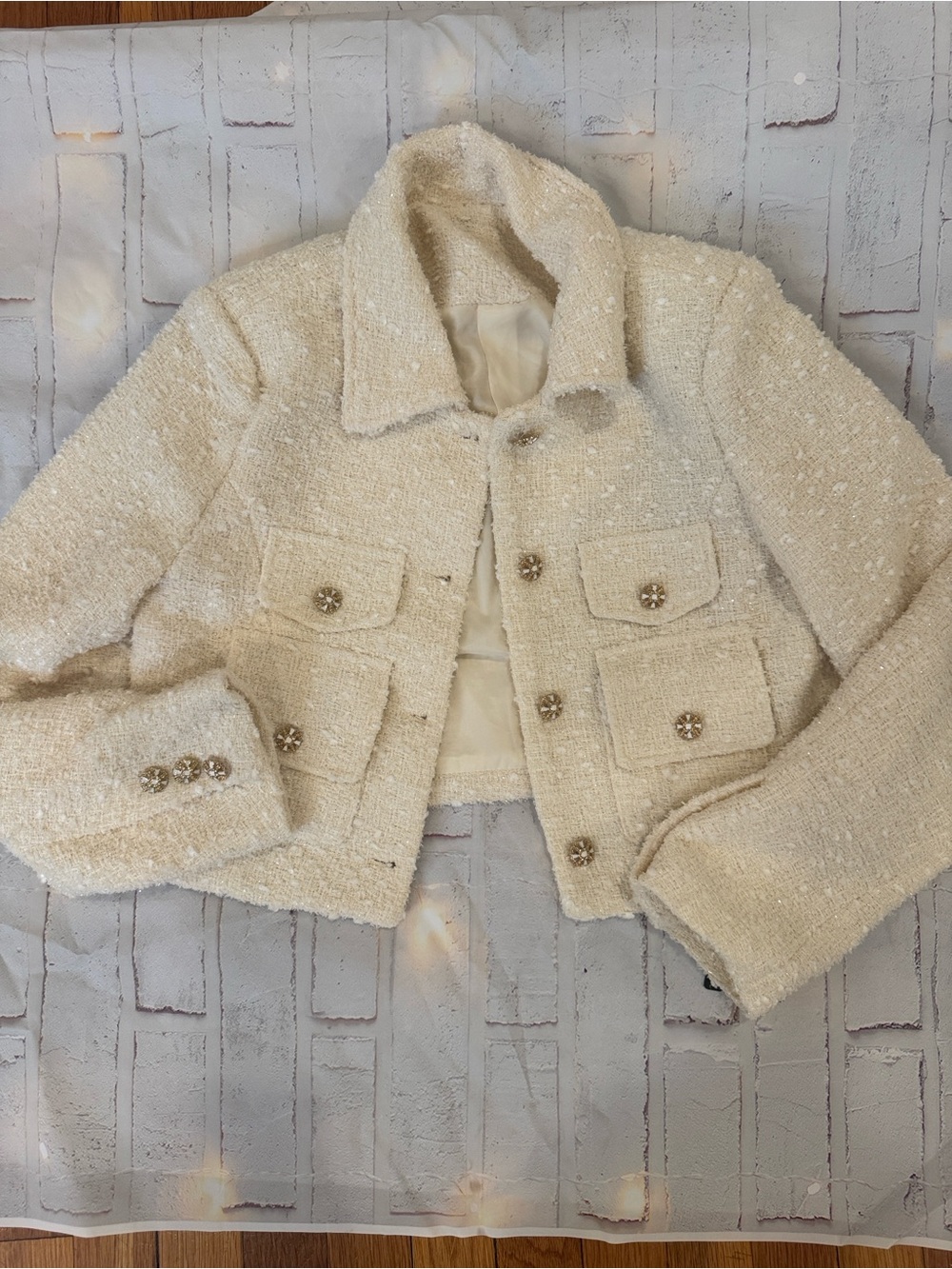 Cropped Bouclé Jacket in Cream - Elegant Women's Coat - Picture 4 of 9